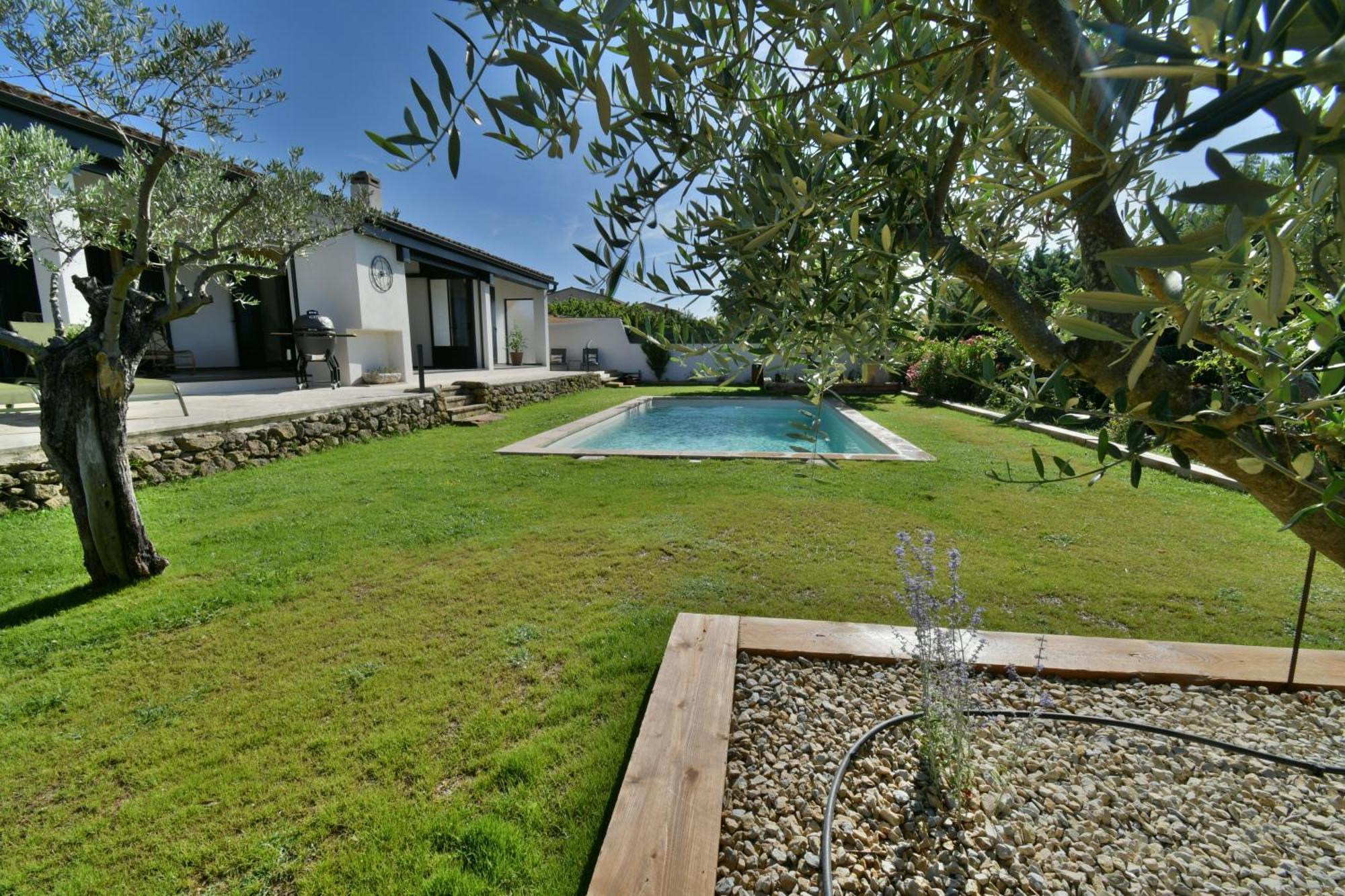 Une Nuit En Luberon Puyvert 外观 照片