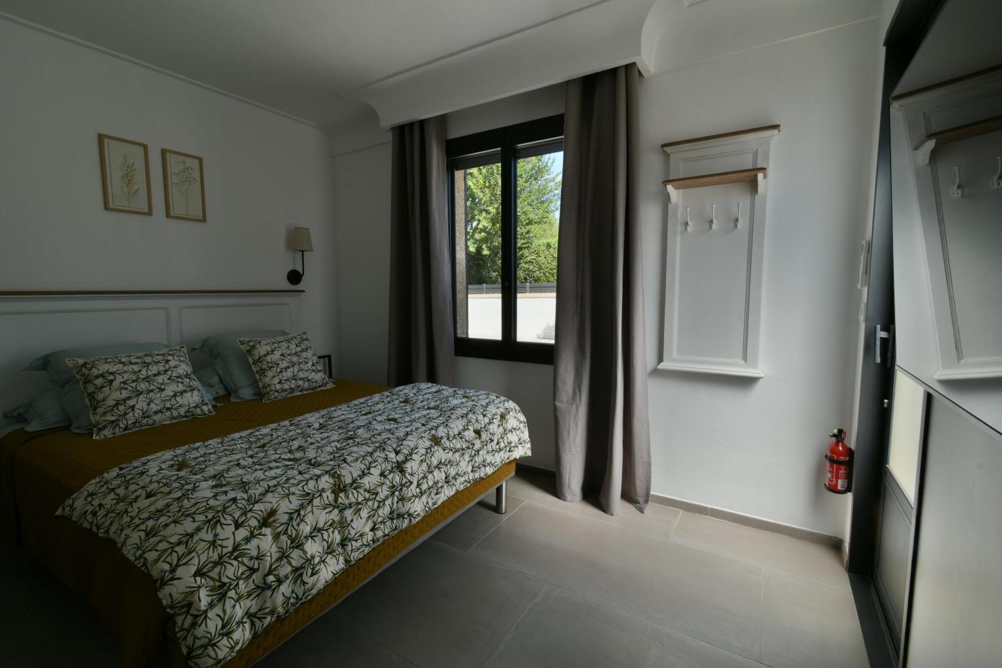 Une Nuit En Luberon Puyvert 外观 照片